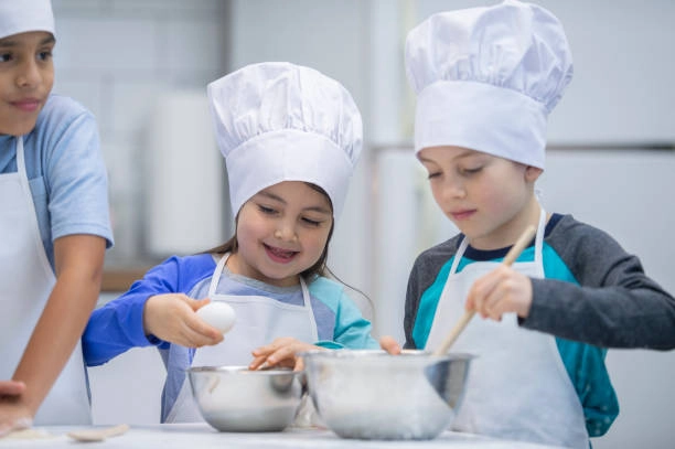 Minik Chef ''Benim Dünyam, Benim Makarnam''(7-10 Yaş )